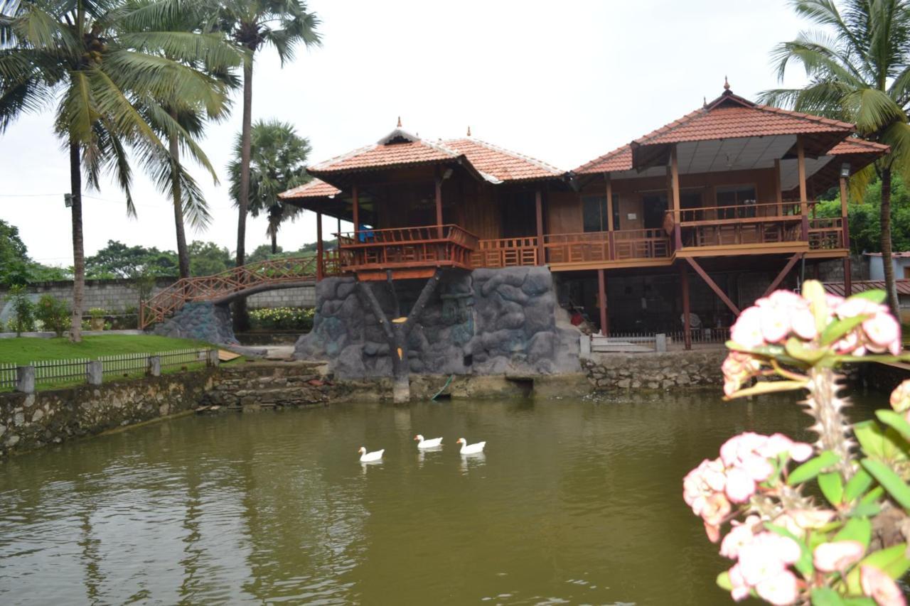 Udaya Resort Palakkad Exterior foto